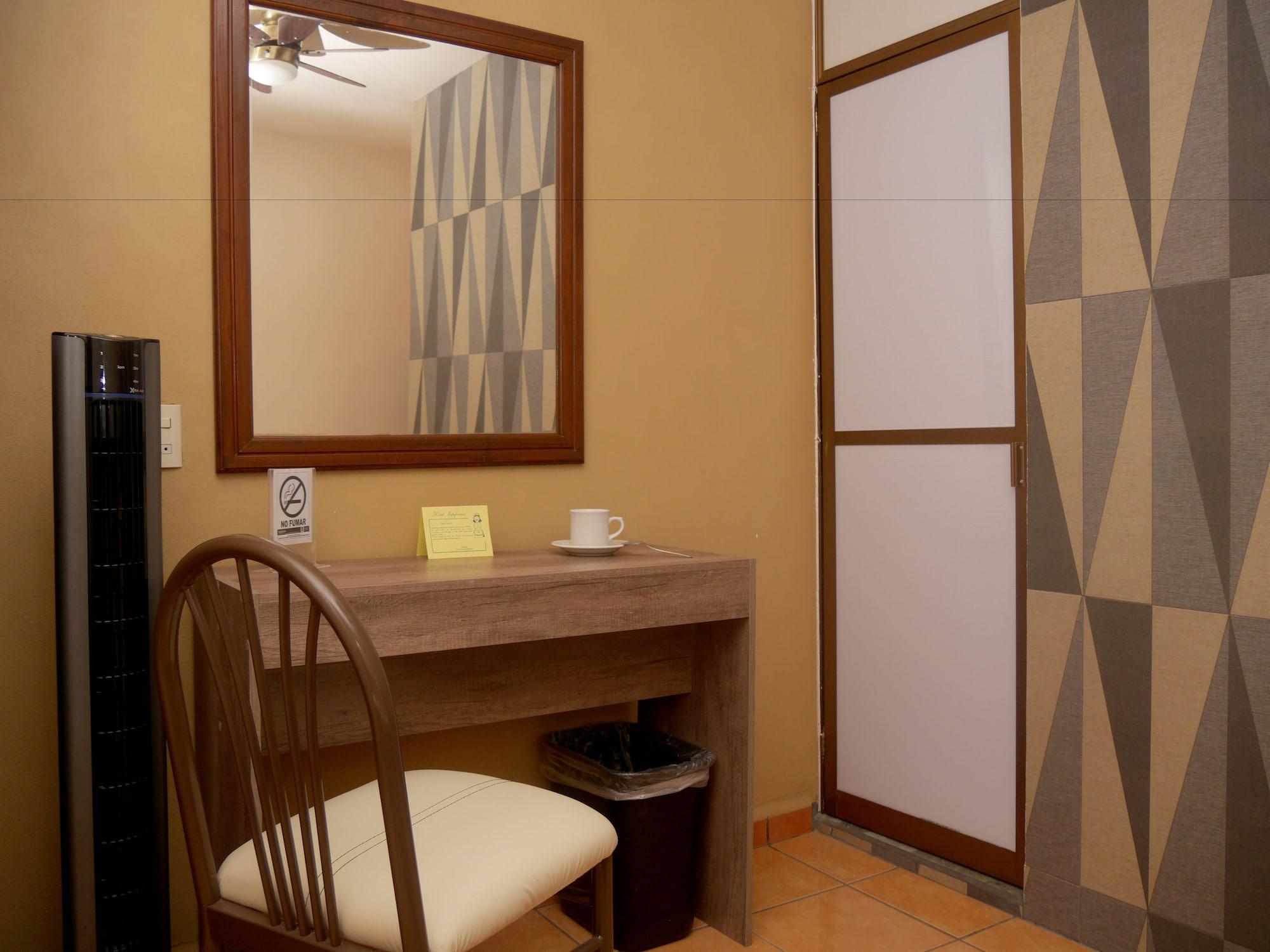 Hotel Estefania Morelia Extérieur photo