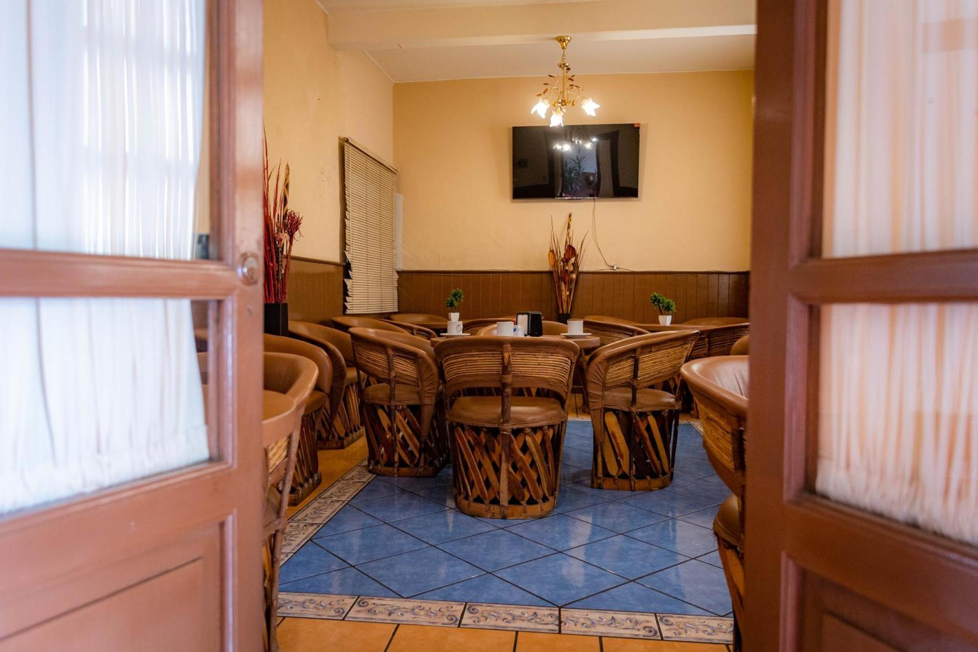 Hotel Estefania Morelia Extérieur photo