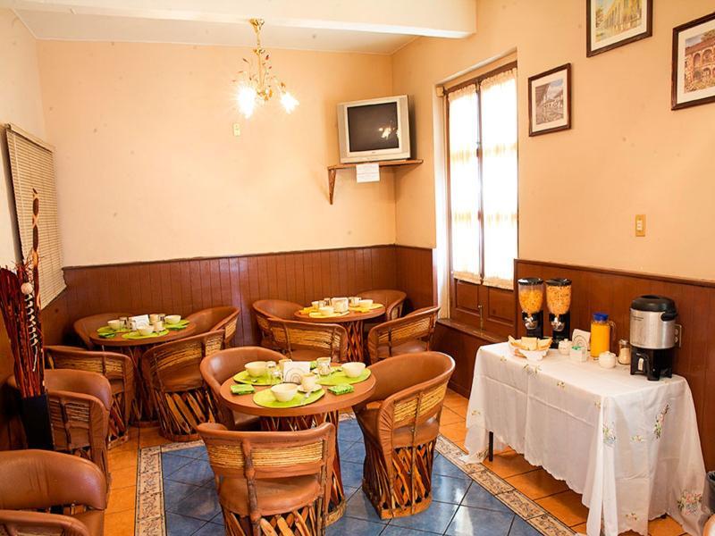 Hotel Estefania Morelia Extérieur photo