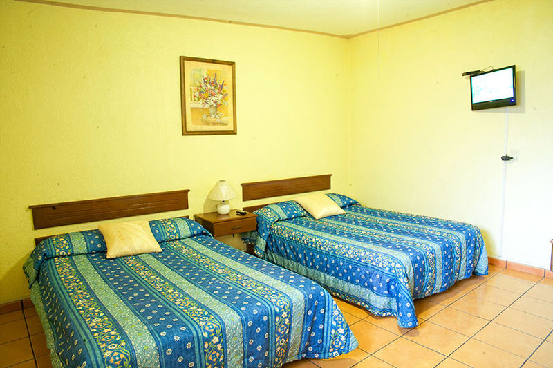 Hotel Estefania Morelia Extérieur photo