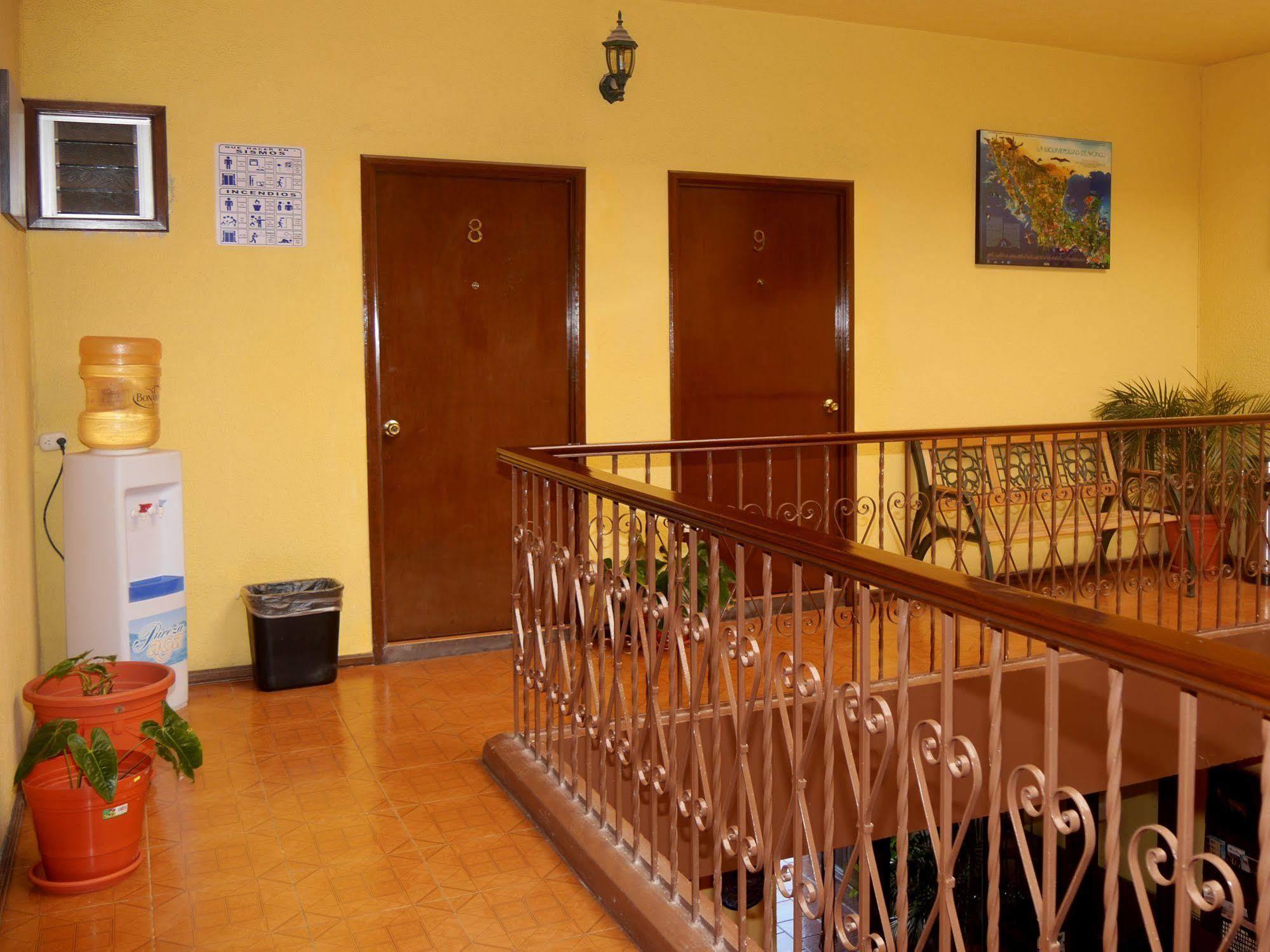 Hotel Estefania Morelia Extérieur photo