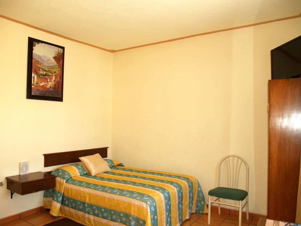 Hotel Estefania Morelia Extérieur photo